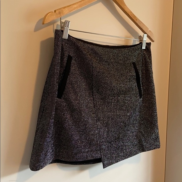 Guess Gliterly Black Skirt - Picture 2 of 6